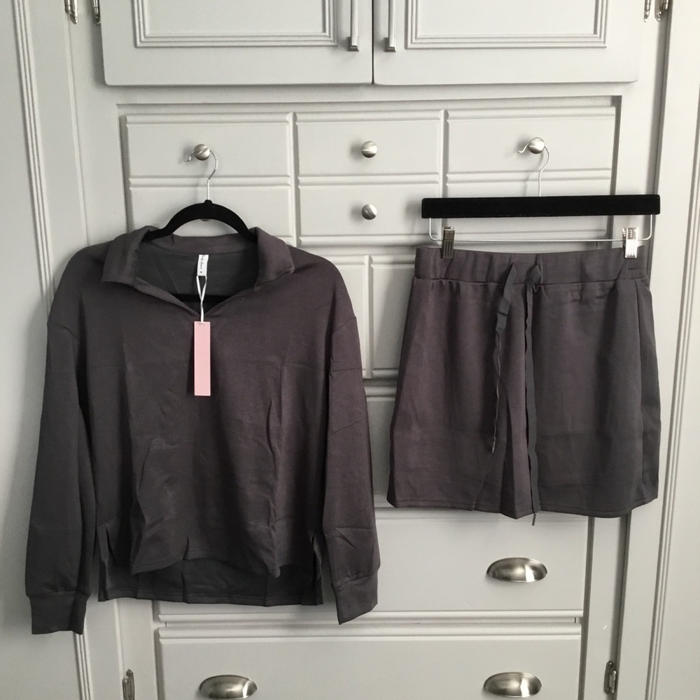 NWT Casly Lamiit 2 Pc Skort Set Dark Gray M
